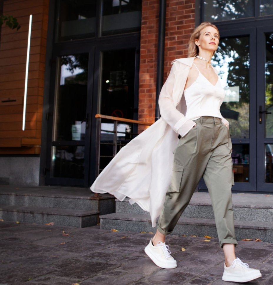 For a casual brunch, a classic low-top or slip-on sneaker might be perfect, while a platform sneaker or statement sneaker could elevate a night-out look. 